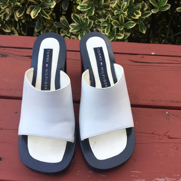White Tommy Hilfiger square toe chunky block heel sandals - Picture 4 of 9